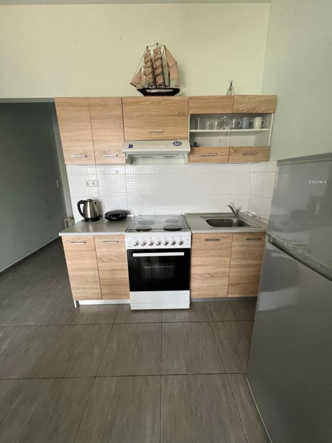 Step To The Sea Apartment Nea Karvali Ngoại thất bức ảnh