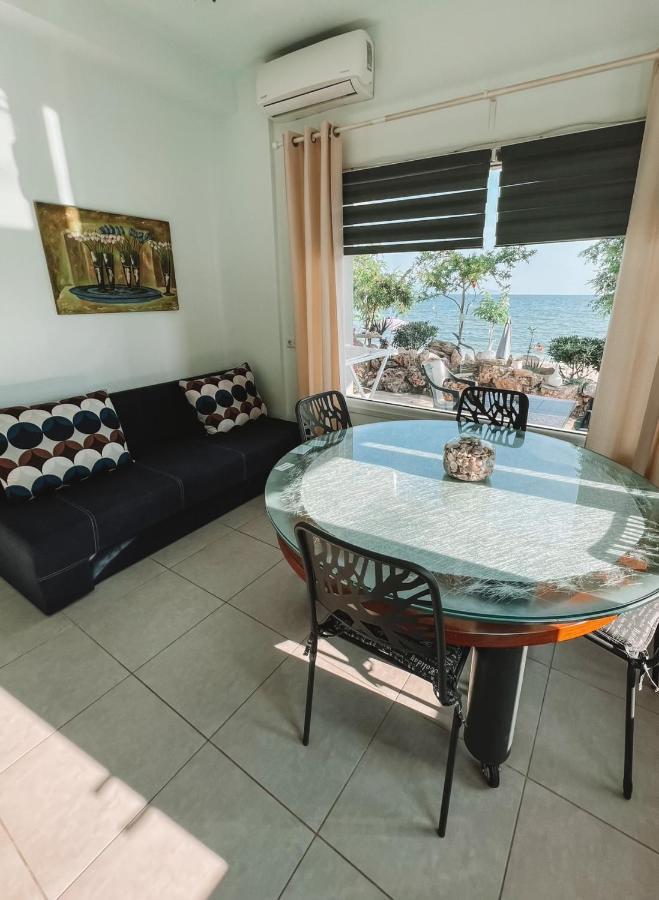 Step To The Sea Apartment Nea Karvali Ngoại thất bức ảnh
